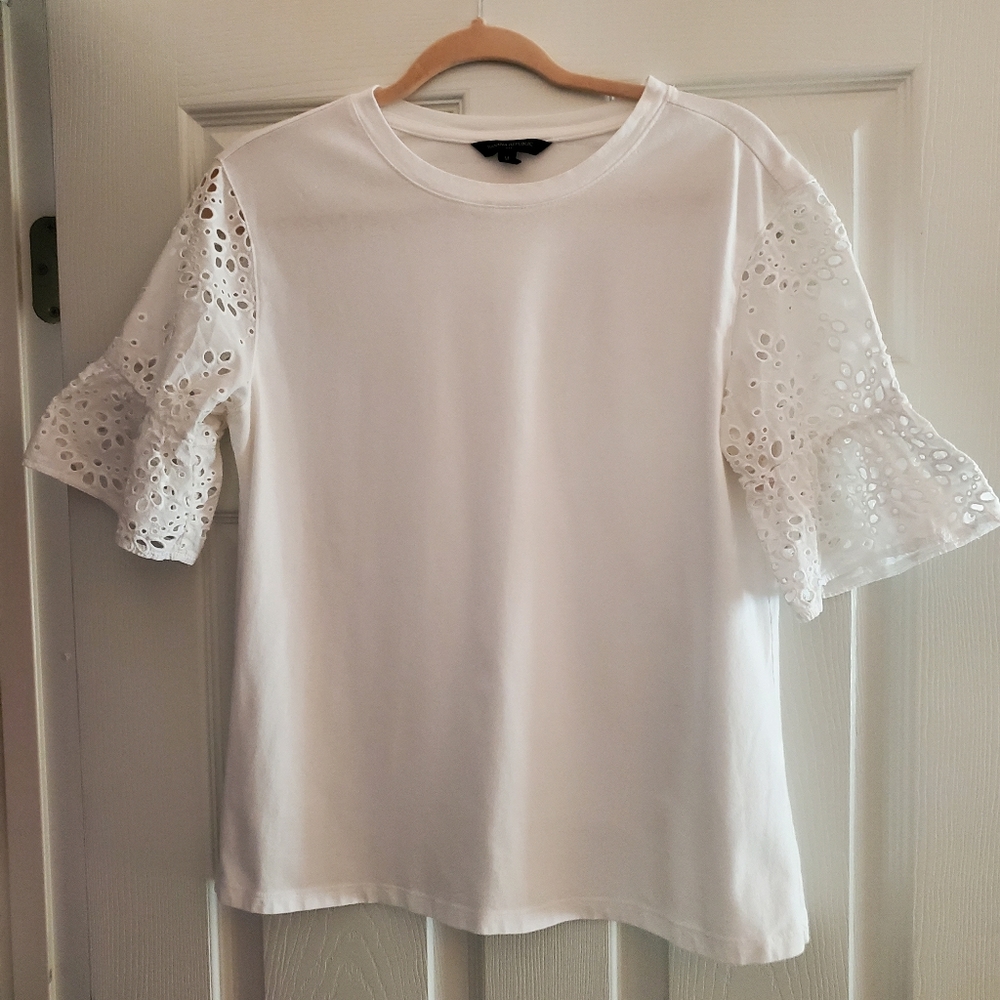 Banana Republic White Top Eyelet Sleeves Size Medium